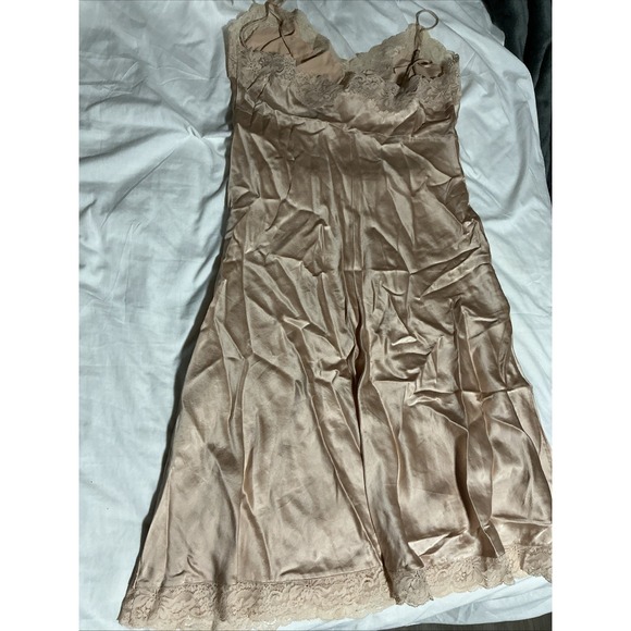 Vtg Y2K Victoria's Secret Embroidered Silk Slip Dress Nightgown Women M Nude - Picture 7 of 9